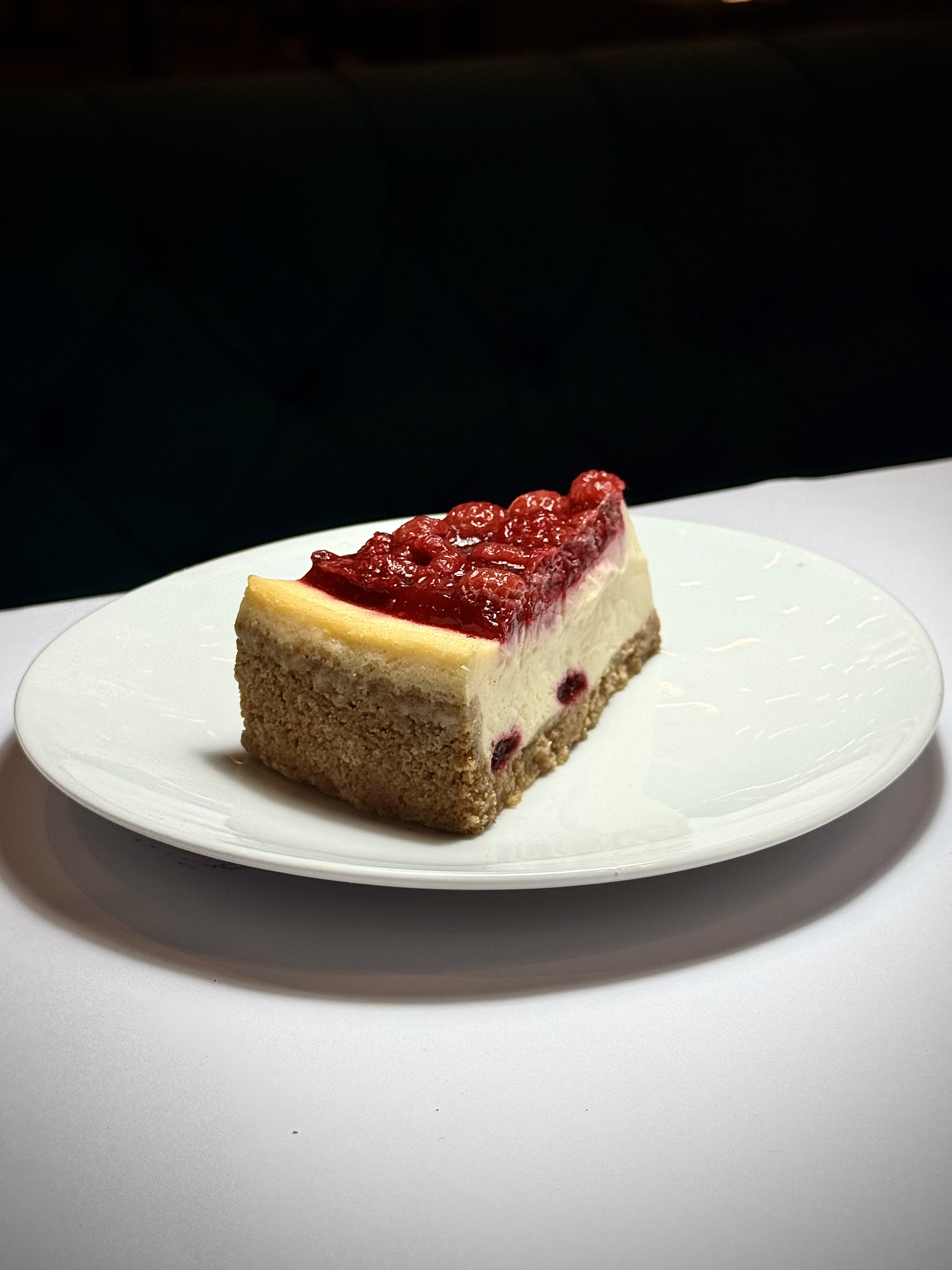 Kırmızı Meyveli Cheesecake